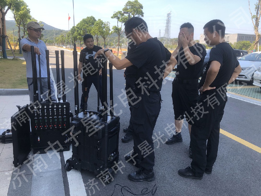 特警支隊培訓-便攜式X光機