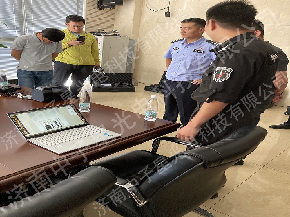 特警支隊培訓-便攜式X光機